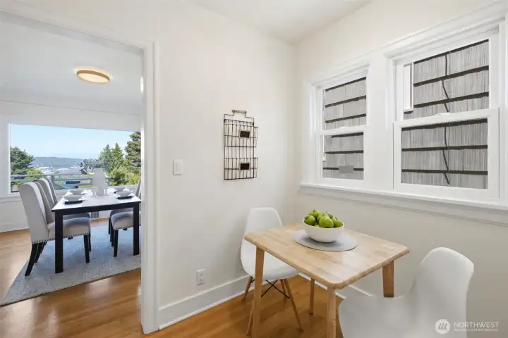 The little breakfast or office nook between the dining and kitchen.