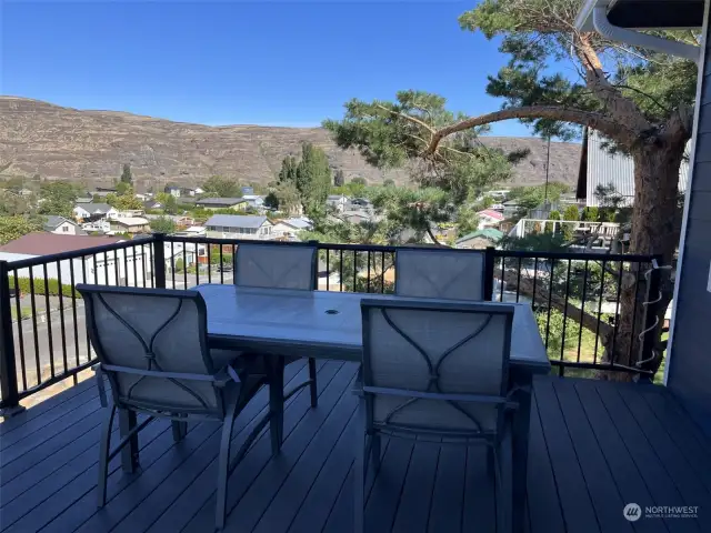 View from the main deck and dining area and sitting areas, Beautiful panorama views of the River, Basalt Mt and all of Sunland,
