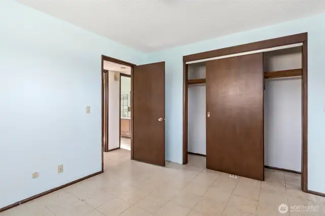 Downstairs Bedroom 4