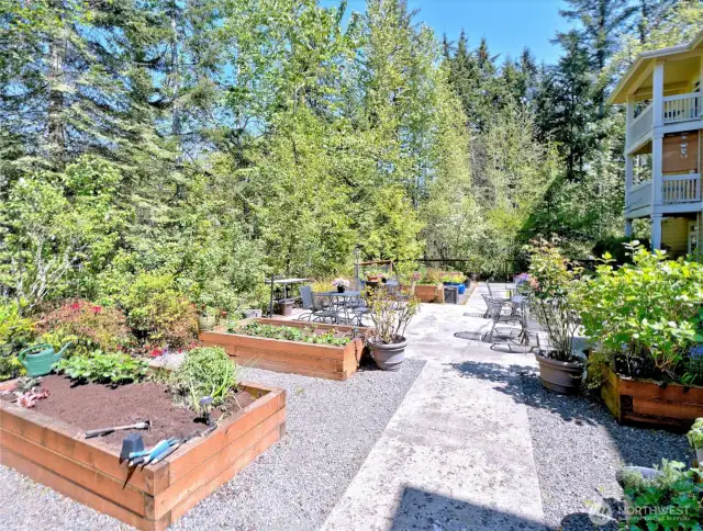 Sundance Glen ommuniuty garden