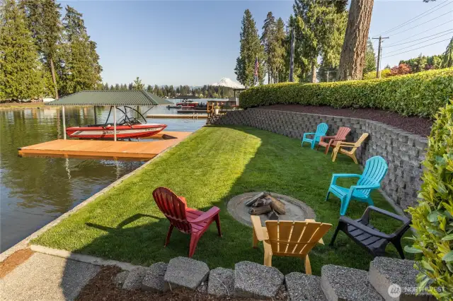 55' Private waterfront on Lake Tapps