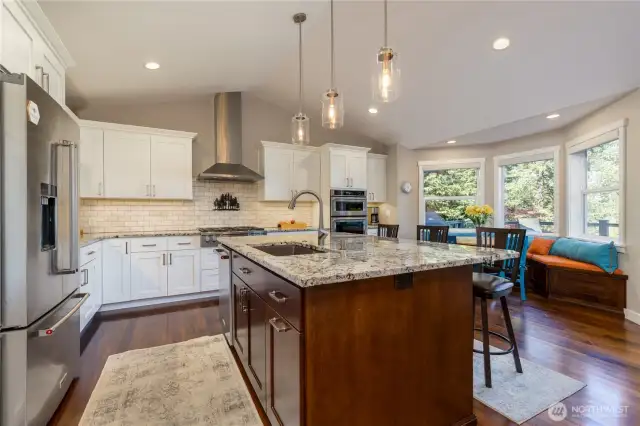 Fantastic kitchen with large center island