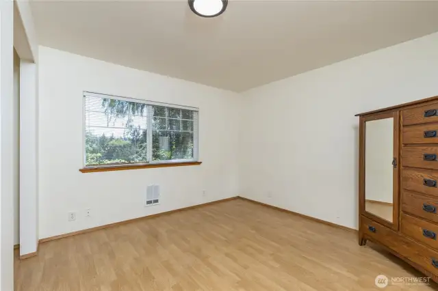 Second bedroom