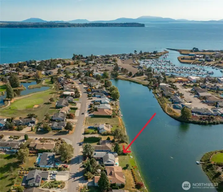 Lakefront living!
