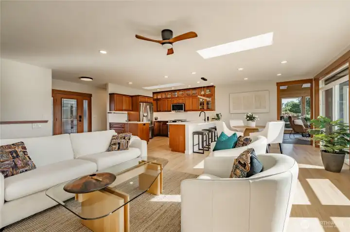 LED dimmable fan, smart thermostat and open living space