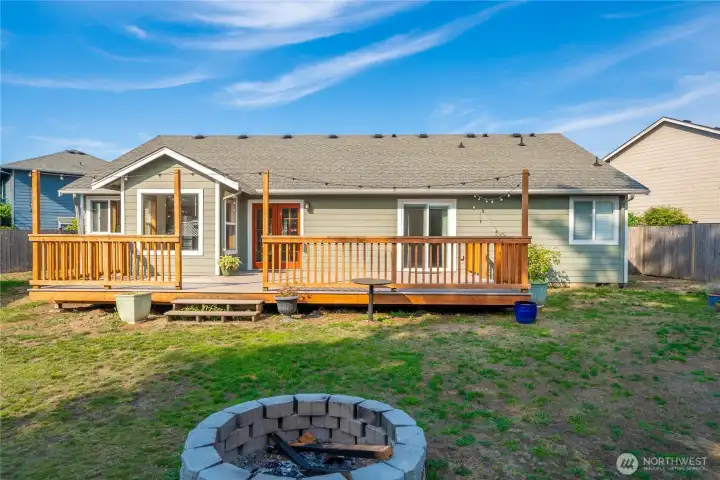This is a great back yard, deck has posts for those trending bistro lights that a layer of ambience.