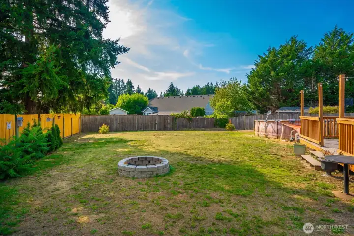 Another view of the fully fenced back yard