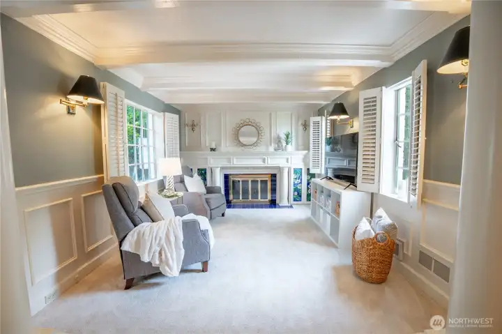 Main floor primary suite.