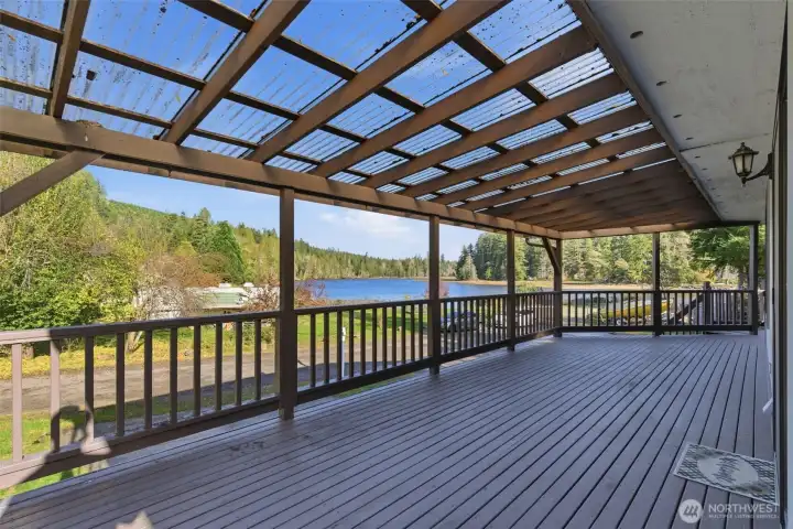 Expansive covered deck