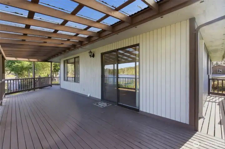Covered upper deck-a perfect place to drink your morning coffee