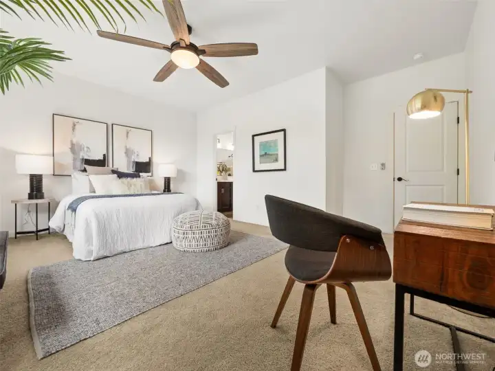 Primary bedroom with ensuite 5-piece bathroom.