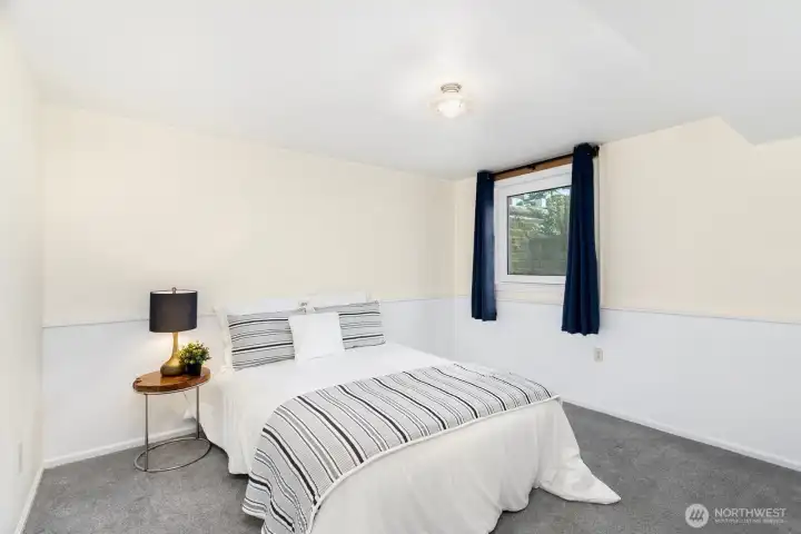 lower unit bedroom