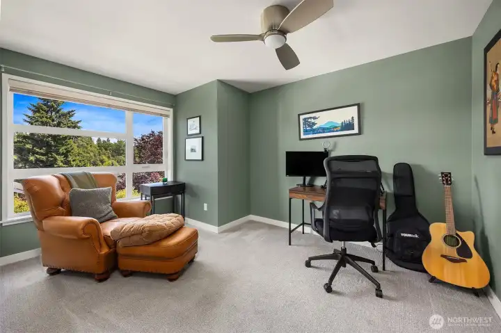 Guest bedroom or Office on the second floor