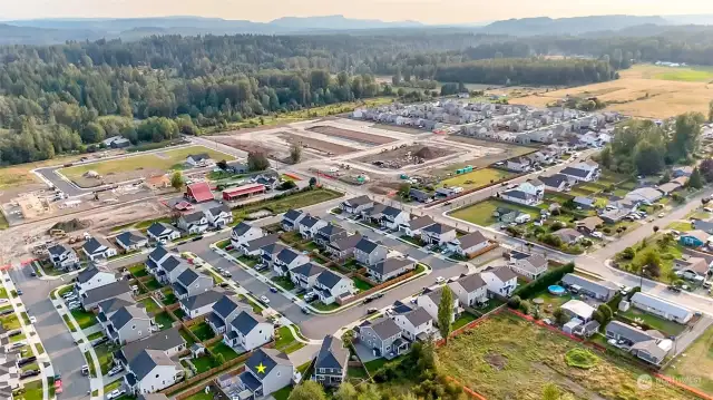 Off to the northwest you can see how beautiful this small neighborhood of White River Estates is. No construction next to you!