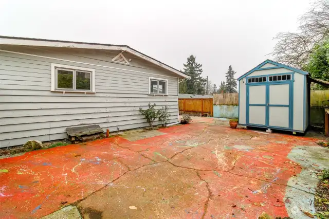 Back of the house and shed.