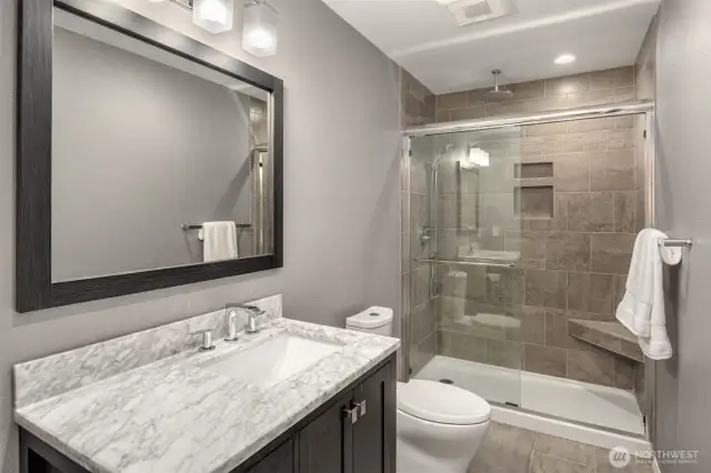 2nd Level Guest Bath