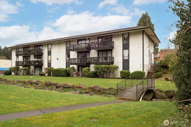 Another perspective of the grounds. Only 17 condo units in this building.