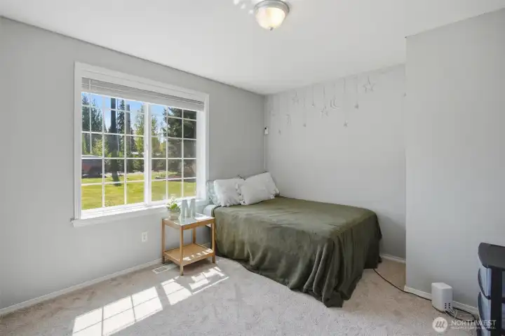 Bedroom / Office
