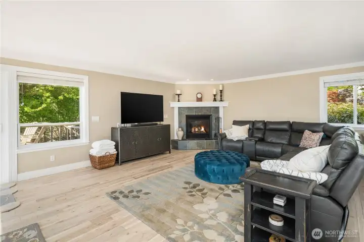 Tons of different furniture configuration options.
