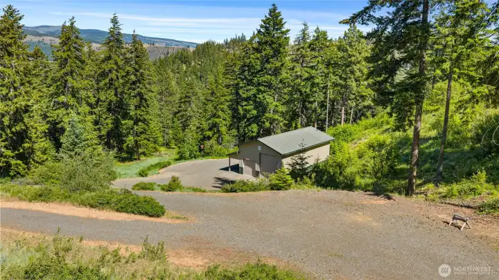 Escape to this peaceful mountain getaway!