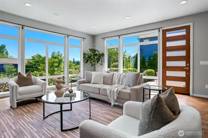 South-facing and west-facing floor-to-ceiling windows offer an abundance of natural light. South-facing and west-facing floor-to-ceiling windows offer an abundance of natural light.
