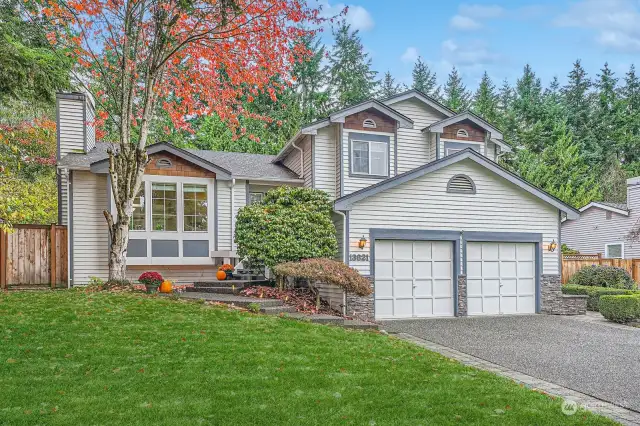 Perfect doll house on quiet, tree-lined street.