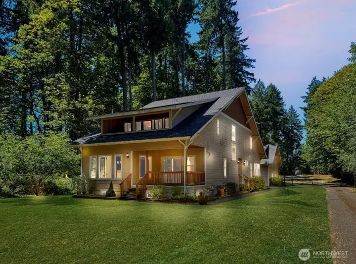 Multi-general living with two Primary Suites, 3 levels, on 1.15 acres behind gated entry. Custom built original owner home. Lots of care and quality.