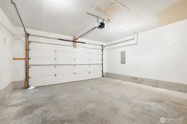 Spacious 2 car-Garage