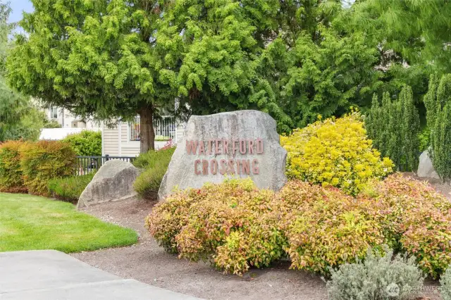 Waterford Crossing Community