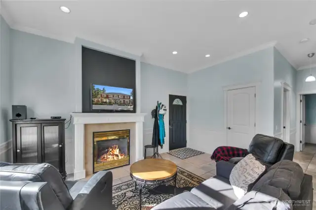 Main level MIL living area. . .has it's own entrance from the exterior.