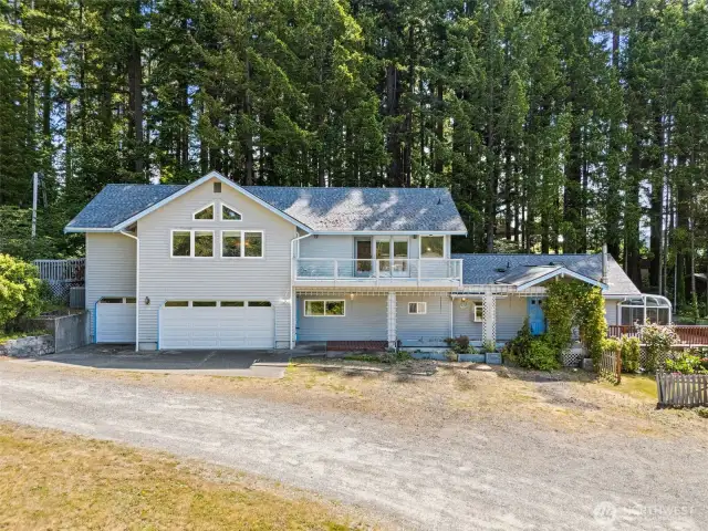 3 Car Garage