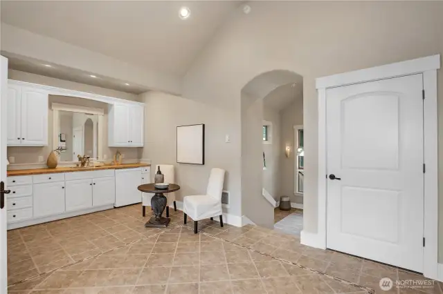 A peek inside the Pool/Guest House. Nice kitchen and sitting area. All tile floors as well!