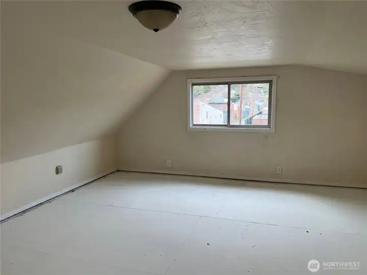 Upstairs Bedroom 1