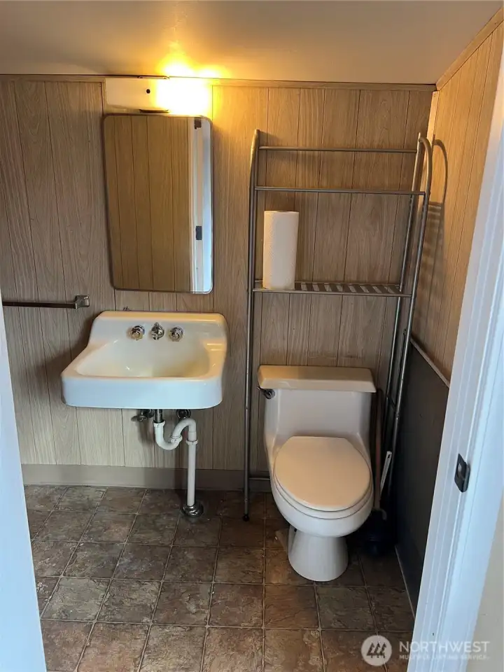 Upstairs Bathroom