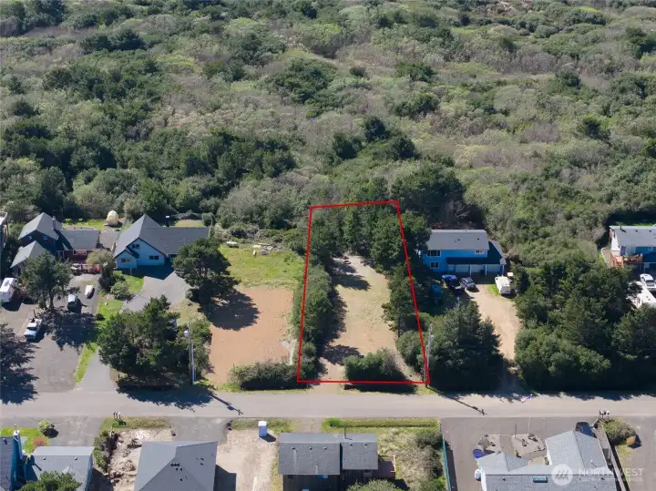 Build your own trail to the sandy beaches!