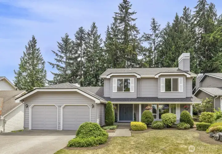 Brand new roof and exterior paint!