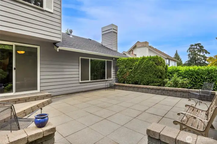 Large backyard patio. Great for entertaining.