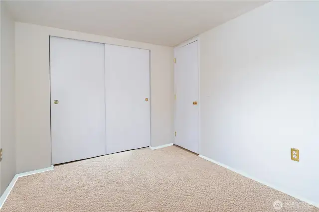 3rd bedroom-carpet to be installed