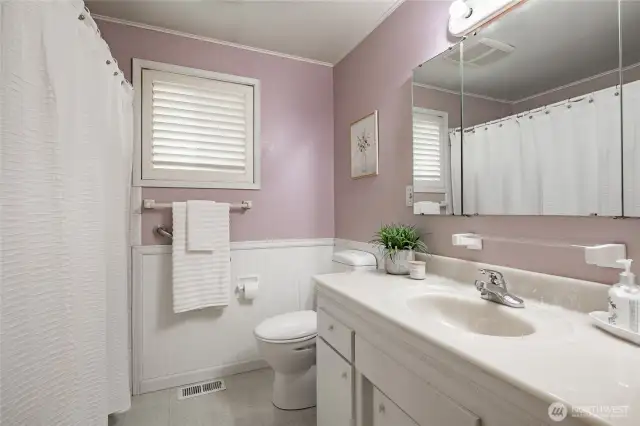Main bathroom