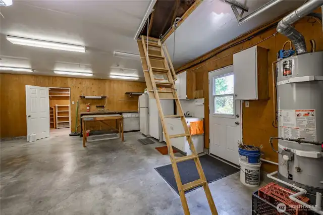 Easy attic access