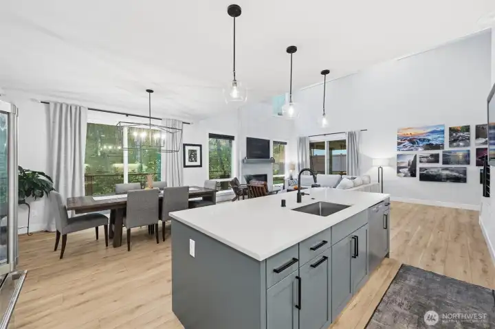 Garbage & recycling bins are conveniently located next to the sink.