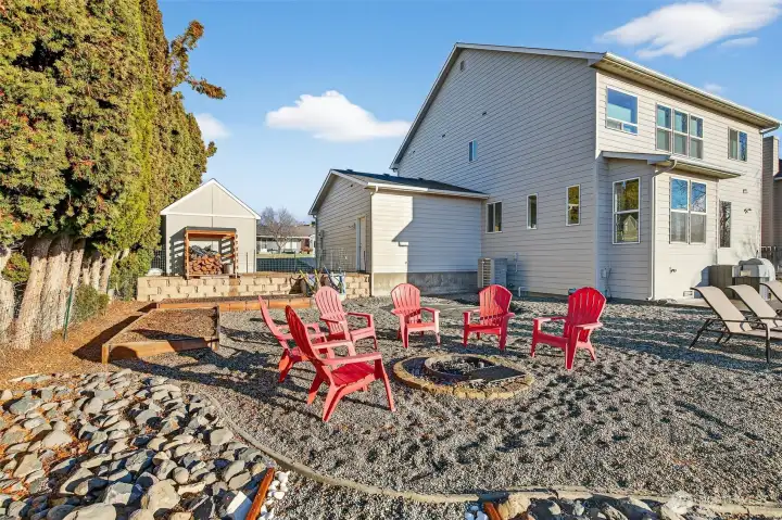 Side yard with firepit and room for Shed, Pool, Playset, Garden etc