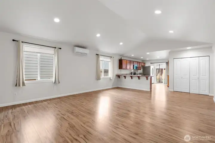 Livingroom with fresh paint and flooring