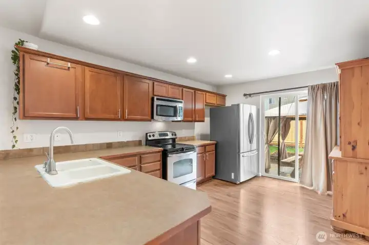 Large kitchen with lots of storage