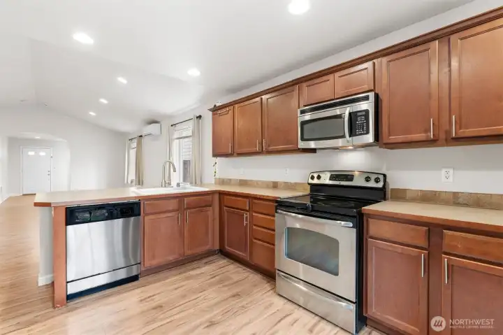 Open and Bright kitchen with lots of storage