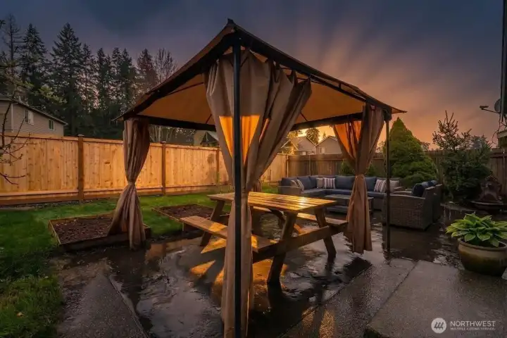 Approximately 1.5–2.0 mi to Graham Town Center