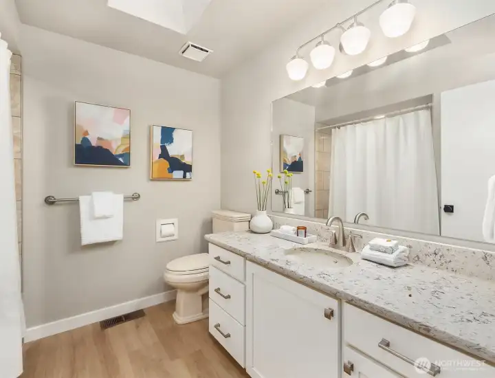 Main floor full bath