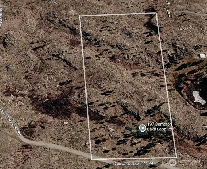 Lot lines are approximate and for visual purposes only.