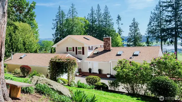 Live in the middle of a landscape paradise