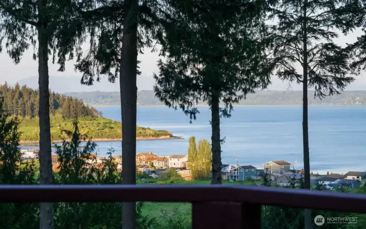Port Susan & the Cascades